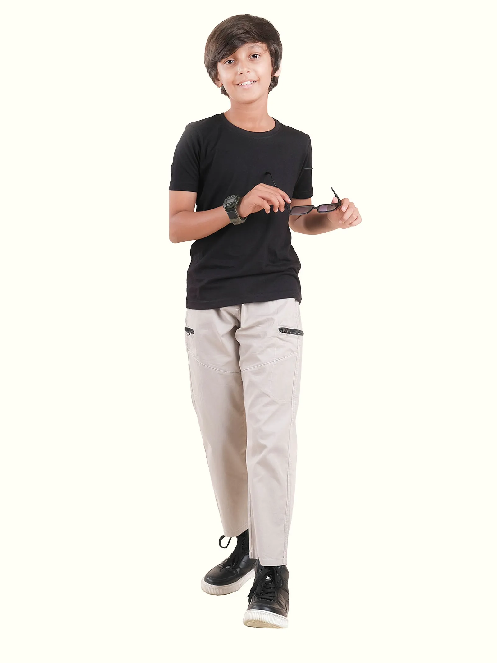 Boys Cotton Elastane Full Length Solid Cargo Pant