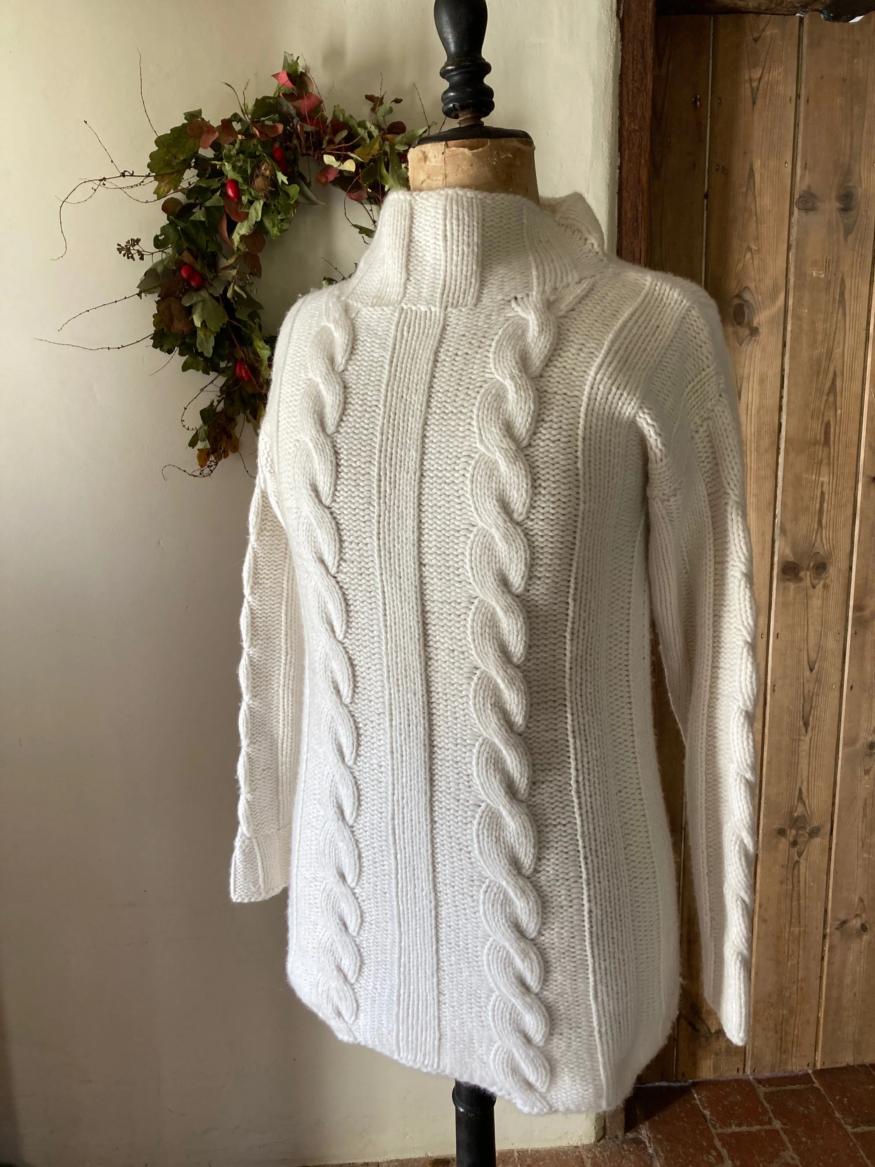 Cable Knit Cashmere Jumper