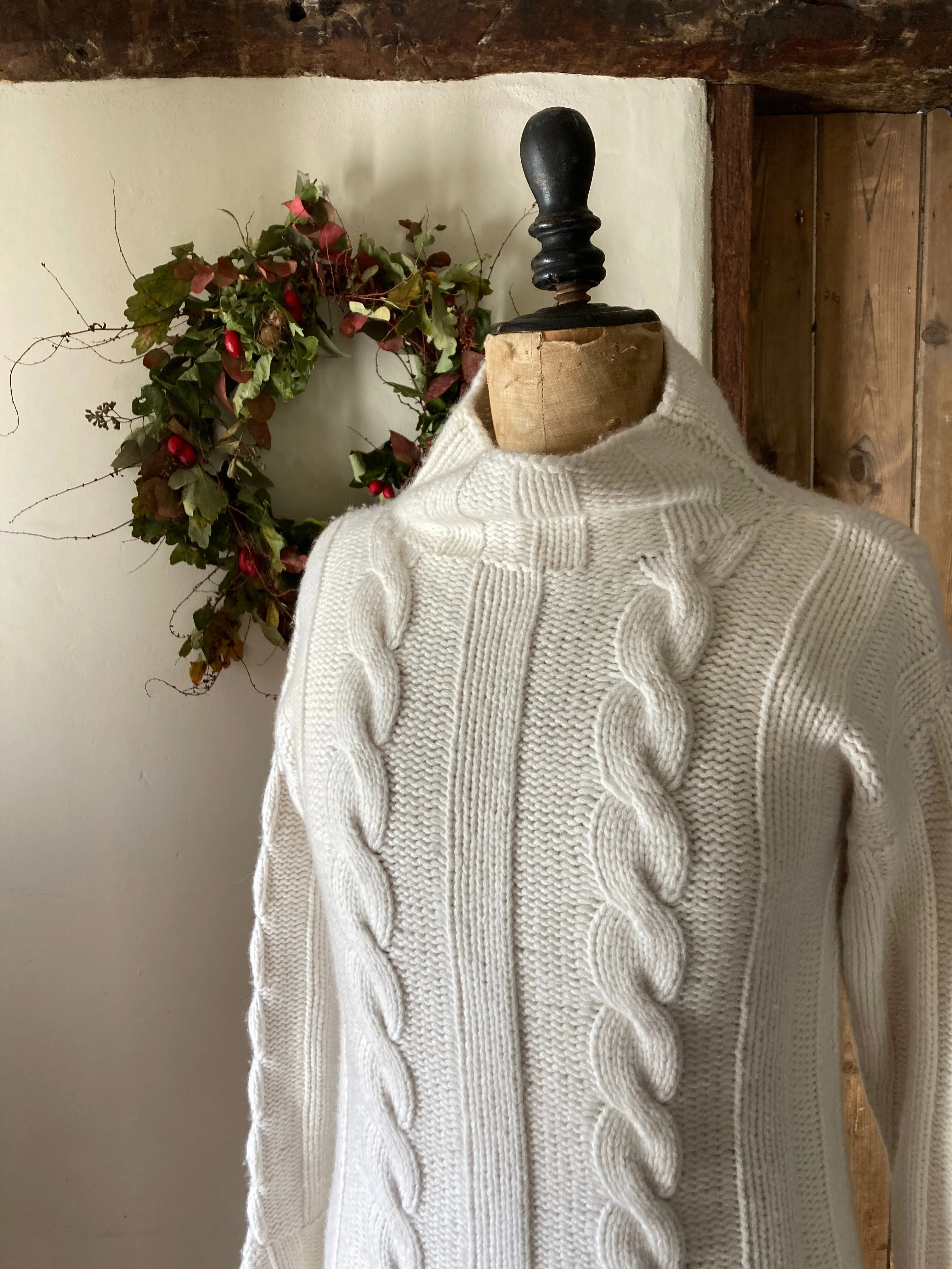 Cable Knit Cashmere Jumper