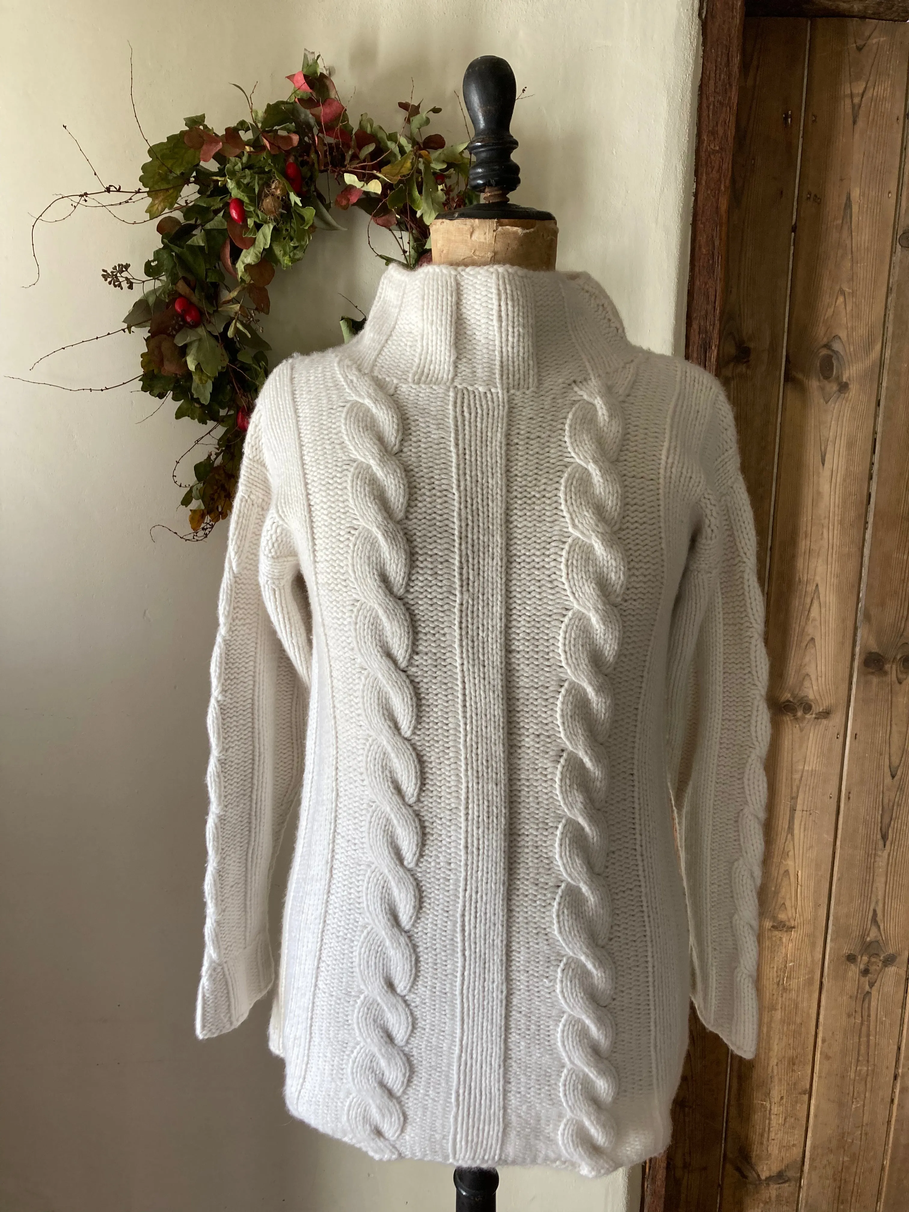 Cable Knit Cashmere Jumper