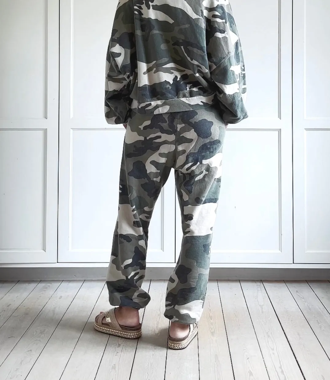 CAMO SWEATPANTS - GREEN