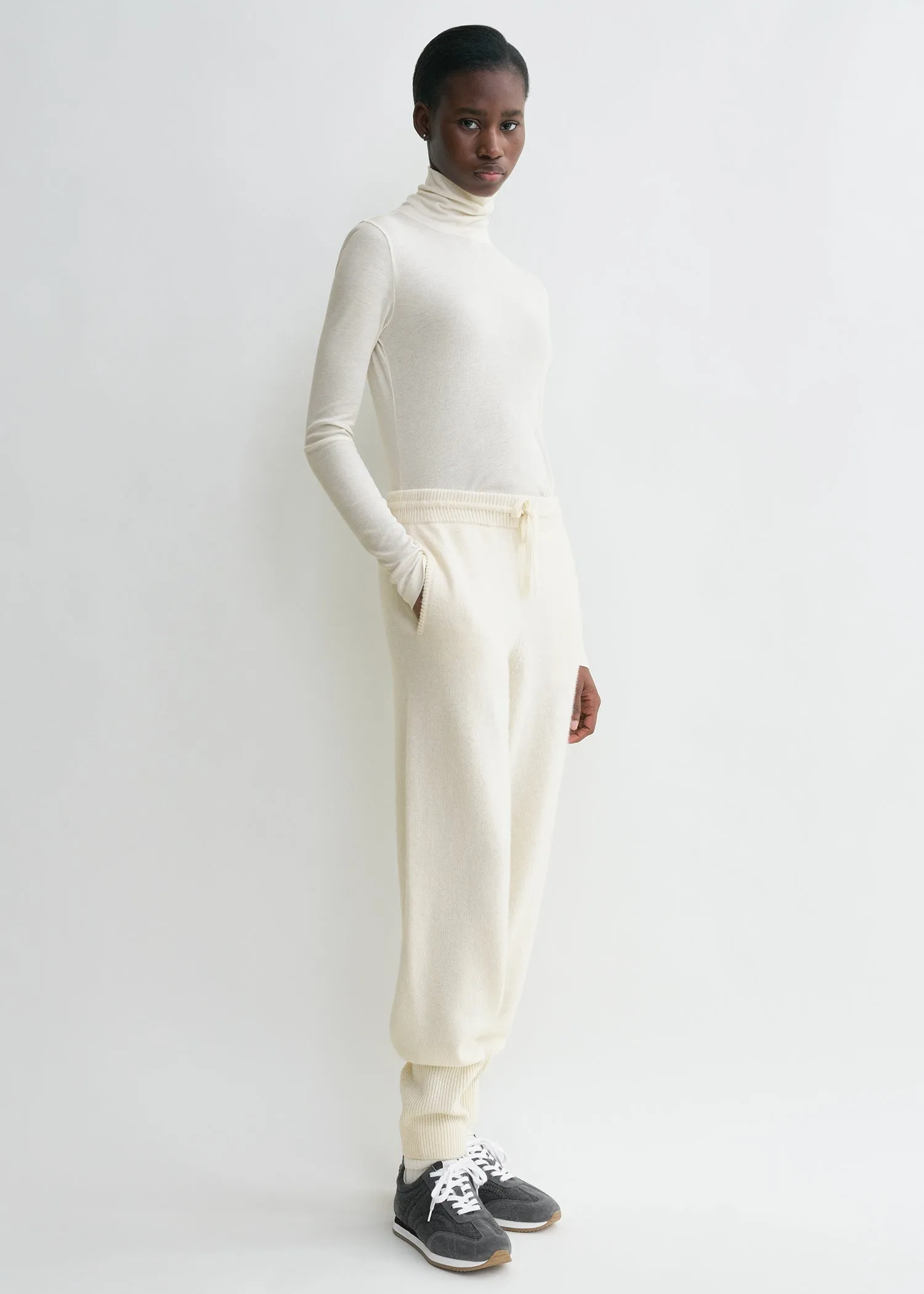 Drawstring cashmere sweatpants winter white