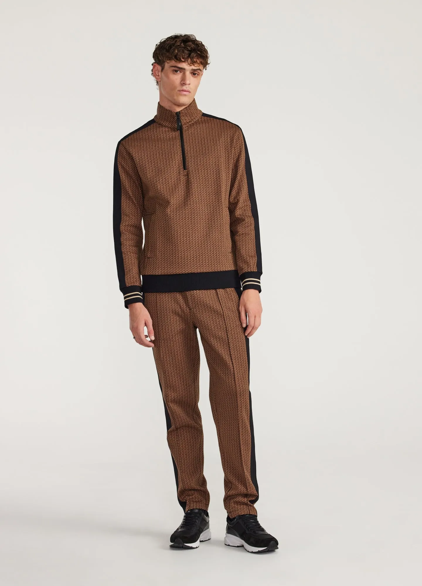 Jacquard Half Zip Sweatshirt Caramel