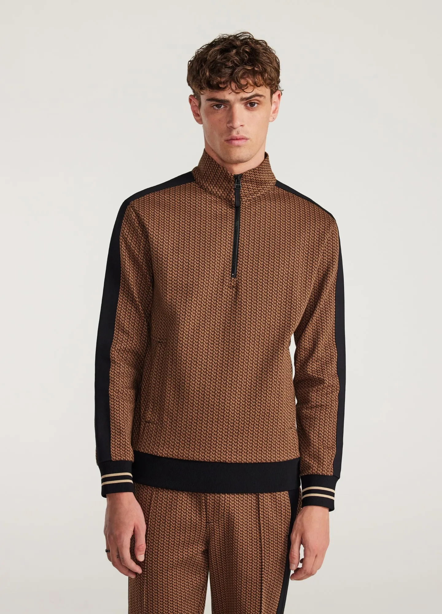 Jacquard Half Zip Sweatshirt Caramel