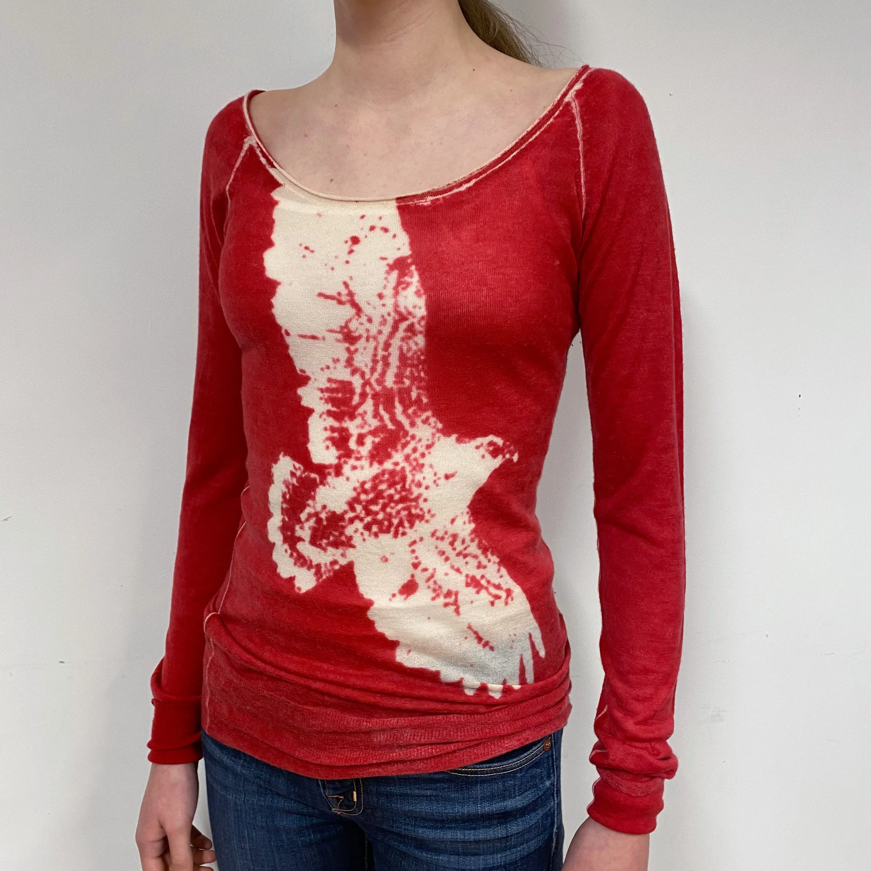 Lightweight Red Bird Motif Cashmere Crew Neck Jumper Extra Small