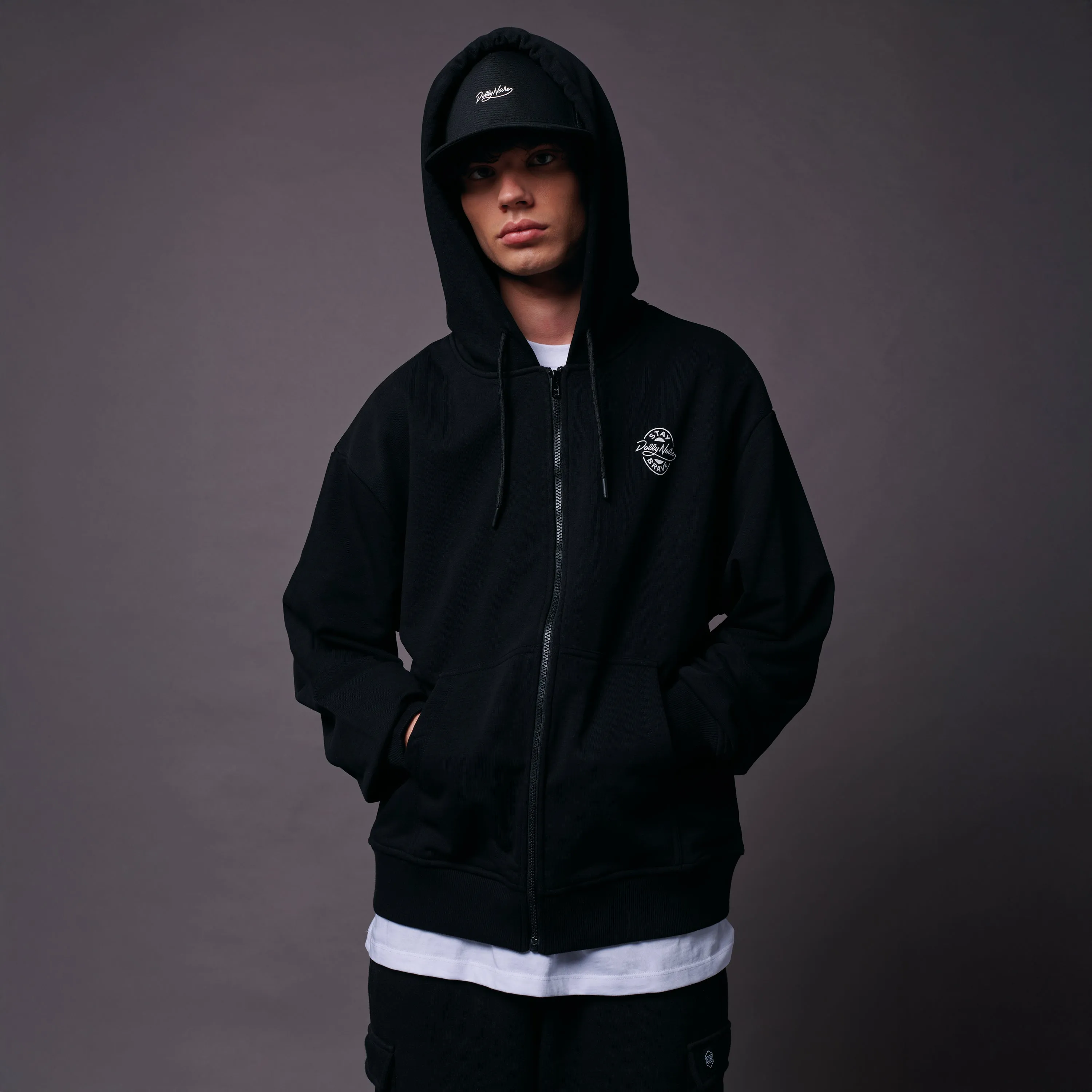 Logo Brew Label Zip Hoodie Black