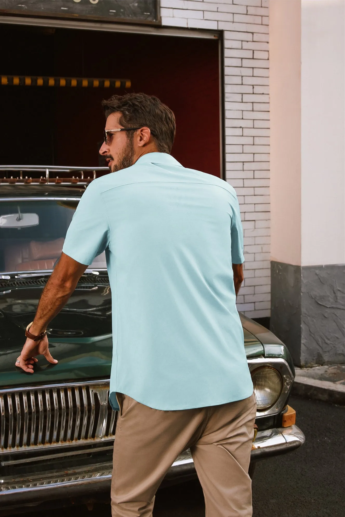Men Classic Collar Shirt Casual Short Sleeve Curved Hem Button-up Tops