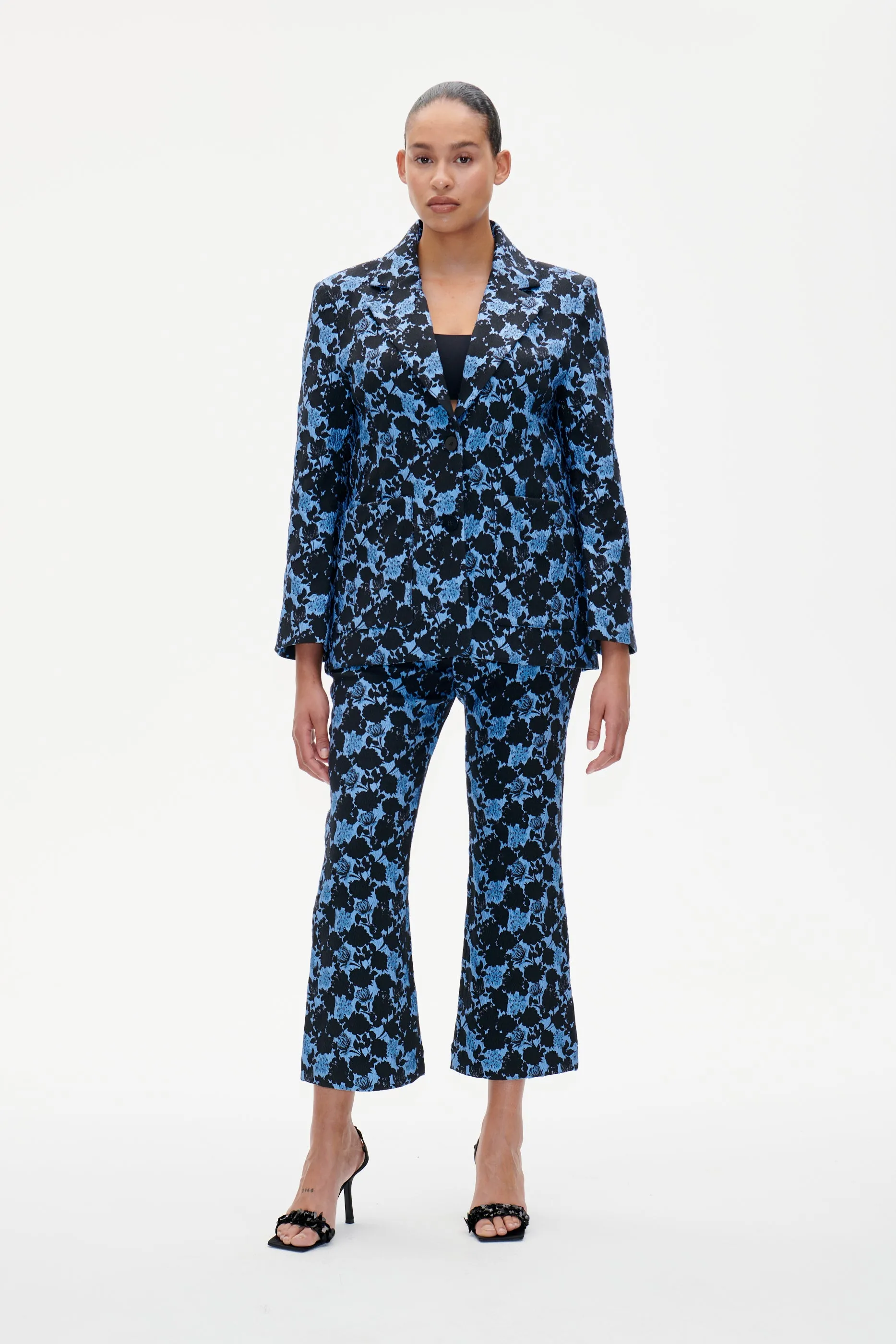 NENNE | Blue Flower Jacquard