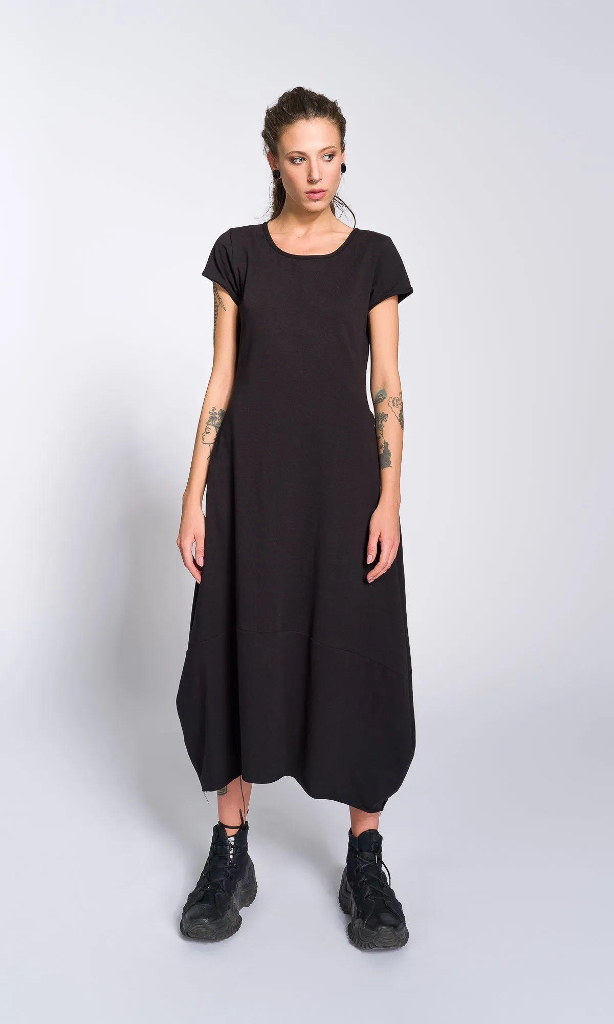 Short Sleeve Cocoon Midi Dress
