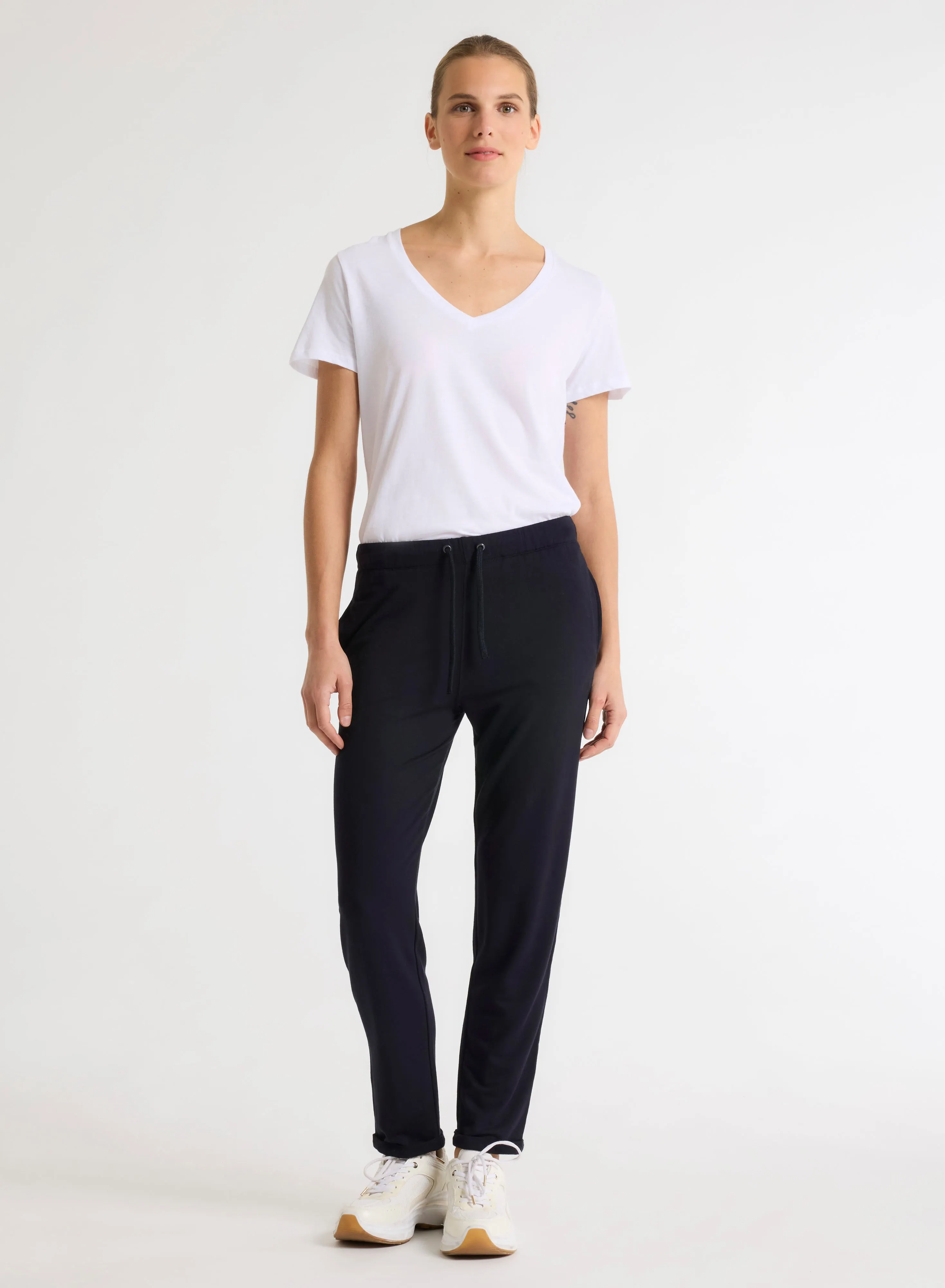 T-shirt Blanc Patty col V manches courtes en Coton