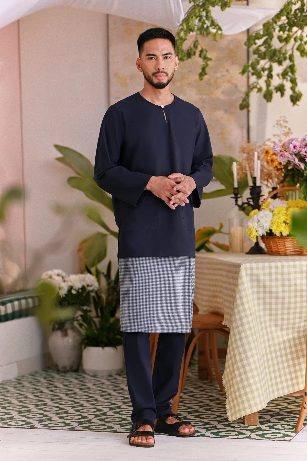 The Perfect Men Slim Fit Pants - Navy Blue