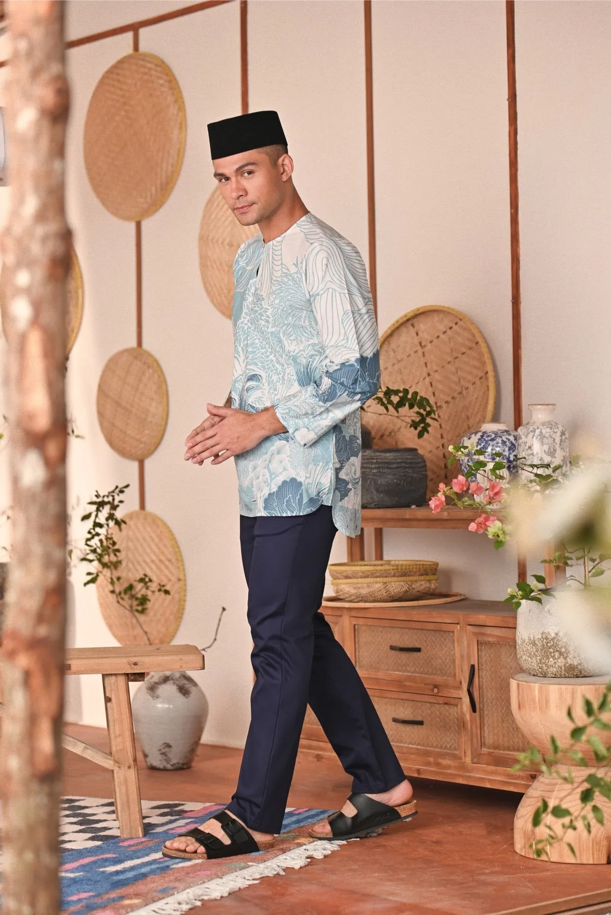 The Perfect Men Slim Fit Pants - Navy Blue