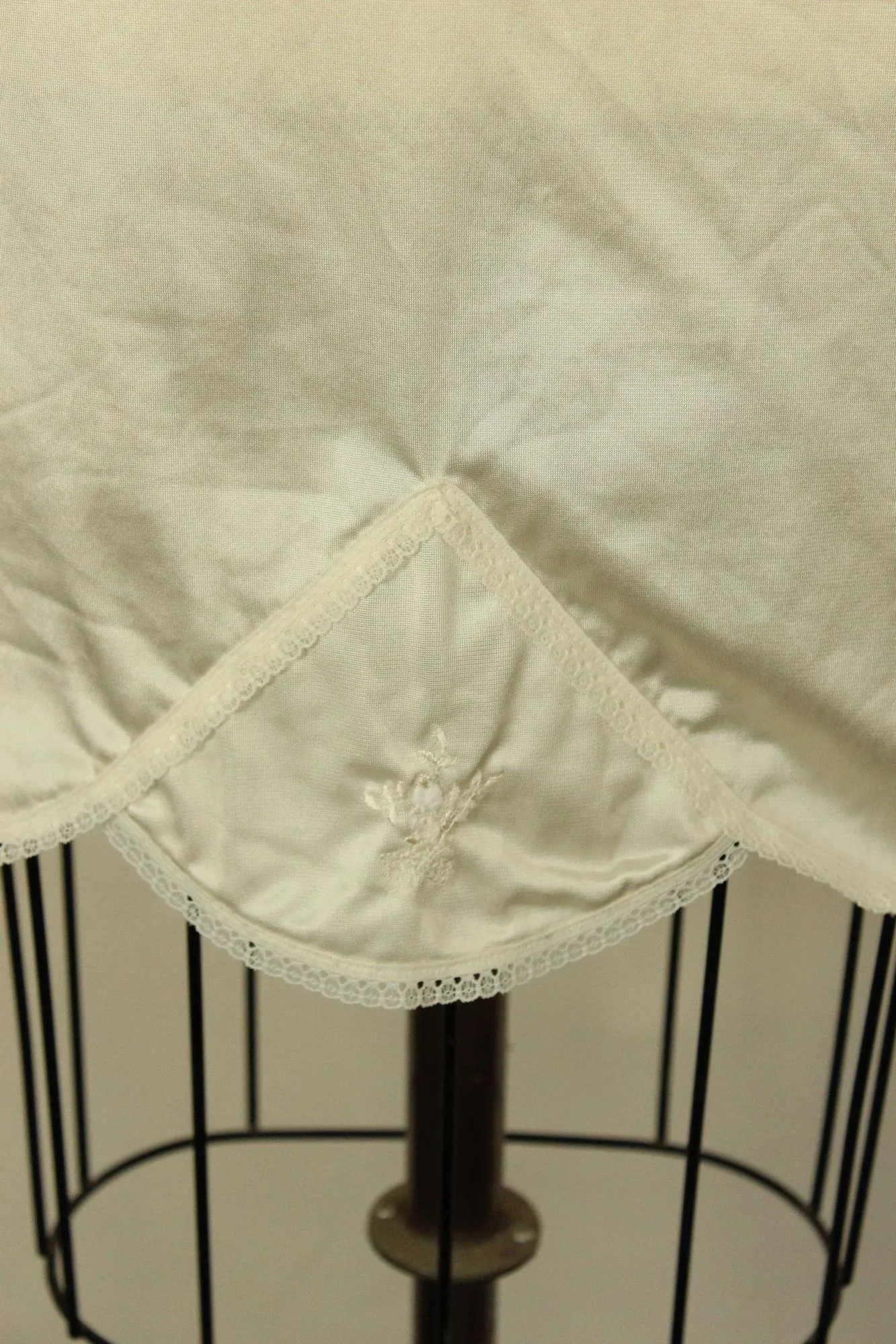Vintage 1980s JC Penney Ivory Nylon Half Slip