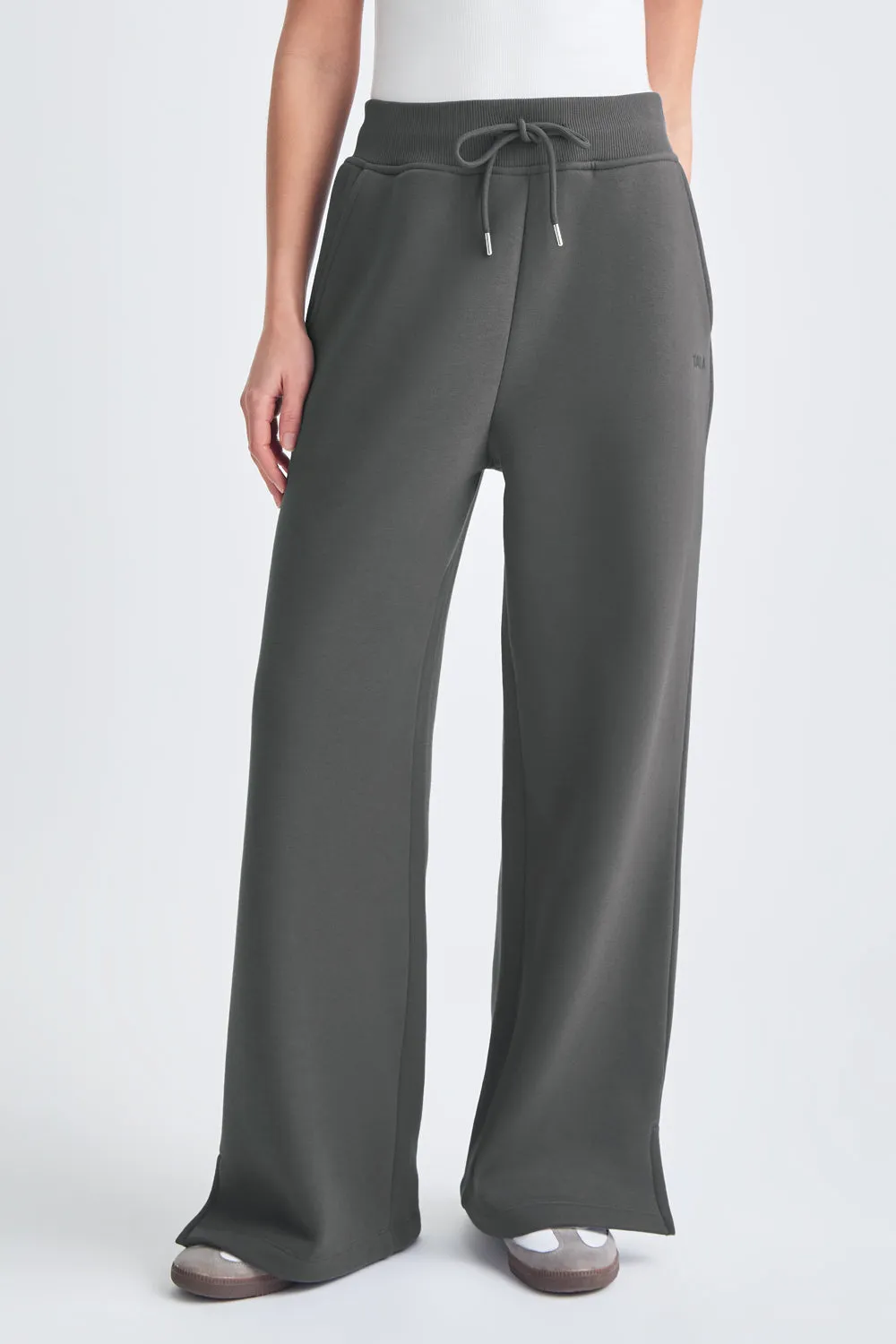 WIDE LEG CLUB LOGO JOGGER - CHARCOAL