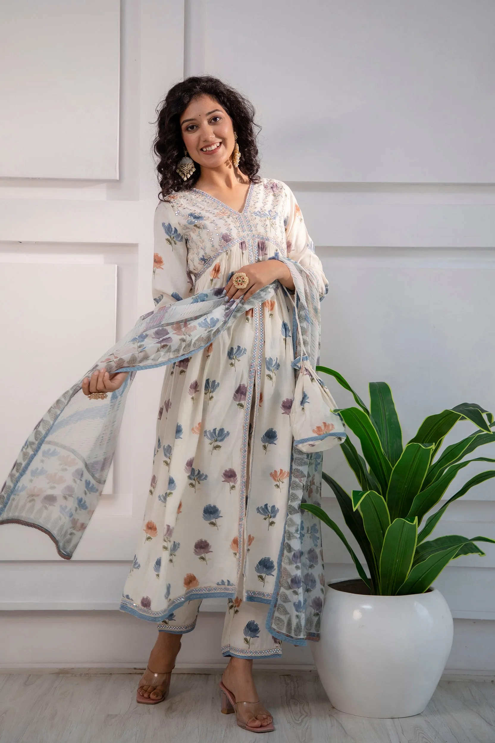 Women's Muslin Cream Alia Cut A-line Ethnic Set