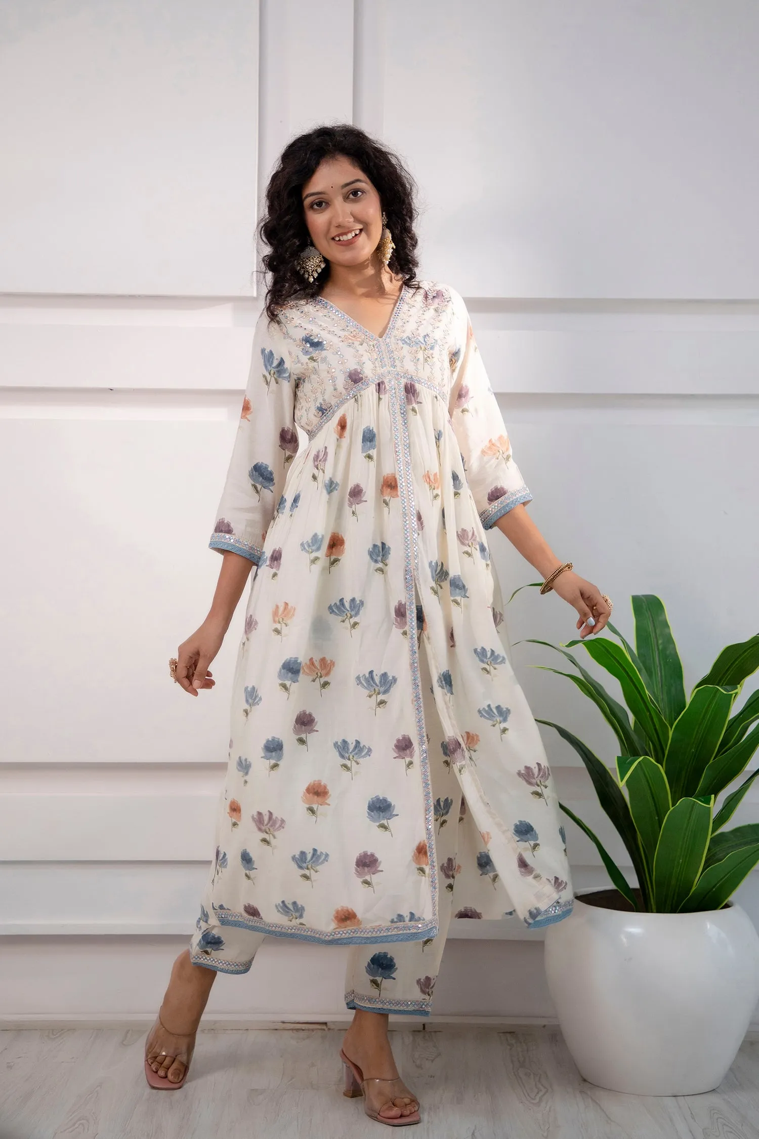Women's Muslin Cream Alia Cut A-line Ethnic Set